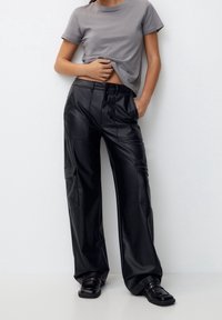 PULL&BEAR Cargobyxor - black