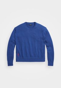 Pull en maille bleu à manches longues avec poignets et ourlet côtelés, orné d'une petite broderie du logo Polo rouge près du bas à gauche.