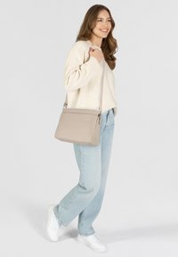 TOM TAILOR RELLA - Handtasche - taupe