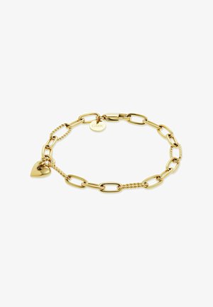 Bracciale in oro con design a catena piatta e attorcigliata, dotato di un charm a forma di cuore e di un piccolo ciondolo inciso con "GMK."
