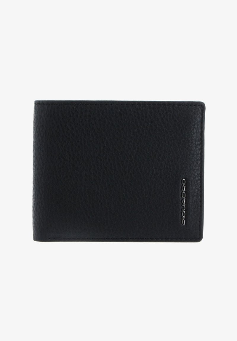 Portefeuille en cuir noir avec une surface texturée, de forme rectangulaire, et un détail de marque subtil sur le côté. Pas de fermetures ou de motifs visibles.