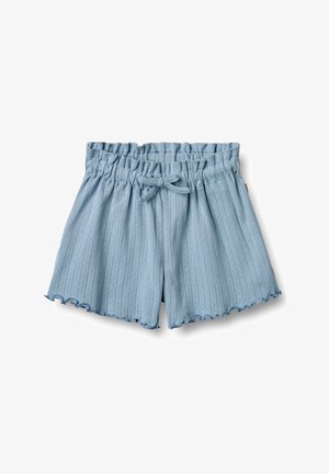 Himmelblaue Shorts mit gerippter Textur, elastischem Bund und einer vorderen Schleife. Der Saum hat eine gewellte Kante für zusätzliche Details.
