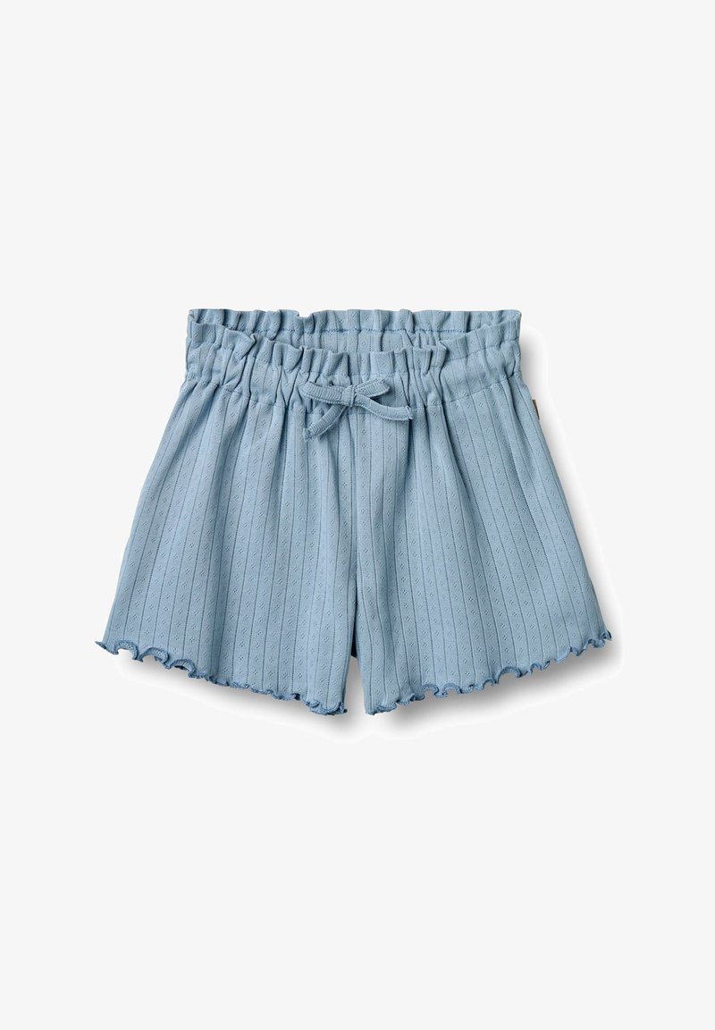 Pantaloni corti azzurri con texture a coste, cintura elasticizzata e fiocco anteriore. L'orlo presenta un bordo scallopato per un tocco di dettaglio.