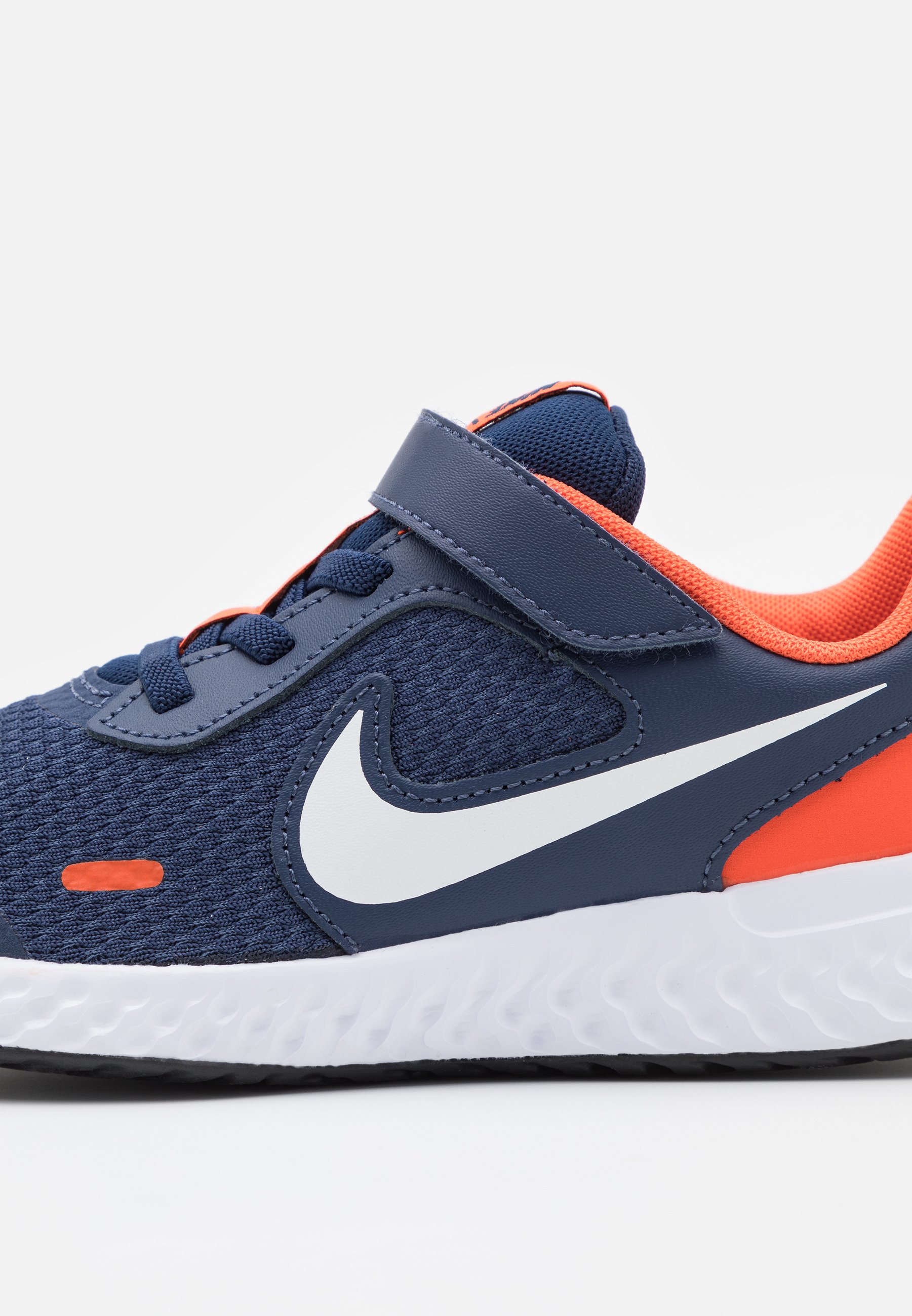 Comprar Nike revolution 5 hombre - Intersport.es