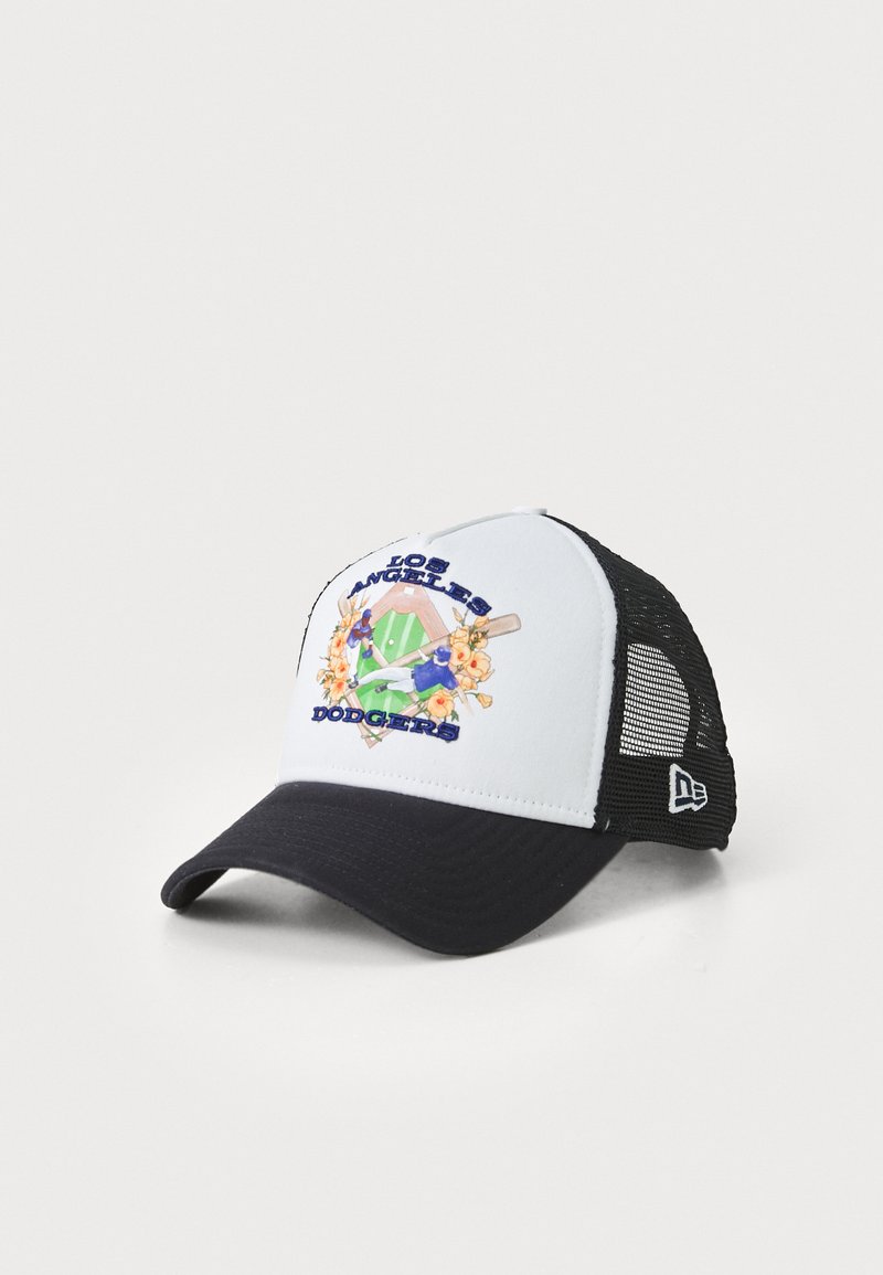 Trucker cap med hvid front, sorte mesh-sider, buet skygge og broderet "Los Angeles Dodgers" logo med baseballgrafik og blomster.