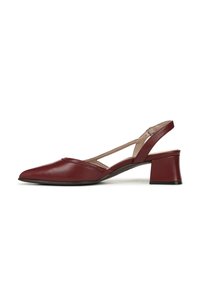 Scarpa slacciata in pelle borgogna con punta affusolata, un design con ritagli e un tacco basso a blocco. Tessuto liscio con una forma strutturata.