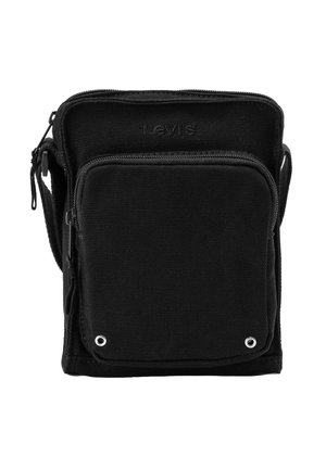 Kompakt sort lærreds Levi's crossbody taske med forlomme med lynlås og justerbar skulderrem, to metaløjer på lommens hjørne.