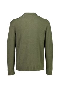 Strickpullover in Olivgrün mit rundem Ausschnitt, gerippten Ärmelbündchen und Saum, der eine schlichte, glatte Textur ohne Muster aufweist.