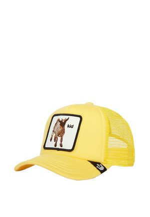 Casquette trucker en mesh jaune avec un patch brodé d'une chèvre brune et le mot "kid" sur le panneau avant.