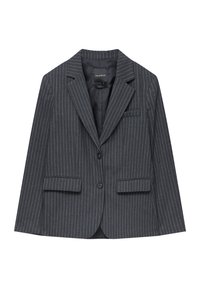 Blazer a rayas gris oscuro con solapas de muesca, cierre de un solo botón, dos bolsillos frontales y un forro interior suave.