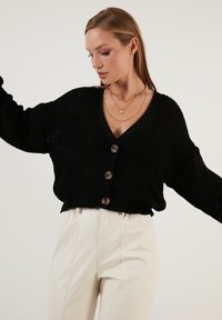 LELA REGULAR FIT - Cardigan - black