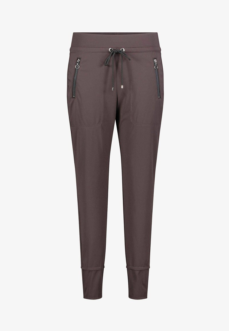 Bruine taps toelopende broek met trekkoord in de taille en ritszakken aan de voorkant, ontworpen voor casual of actief gebruik.