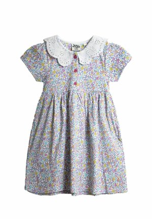 Rövid ujjú babaruha színes virágmintával, fehér, hullámos szélű lyukacsos gallérral és rózsaszín gombokkal az elején.