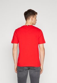 Tommy Hilfiger MONOGRAM IMD - T-shirt basic - fierce red
