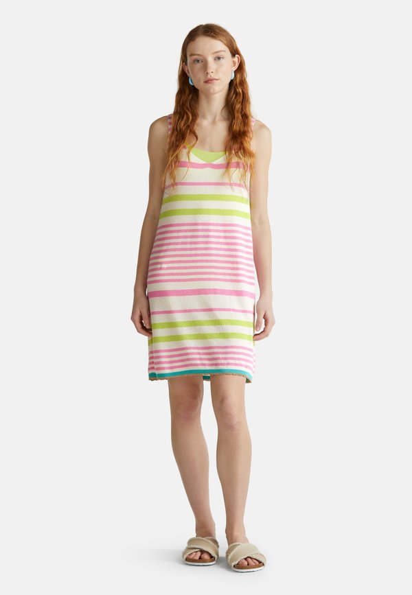 STRIPED  - Strickkleid