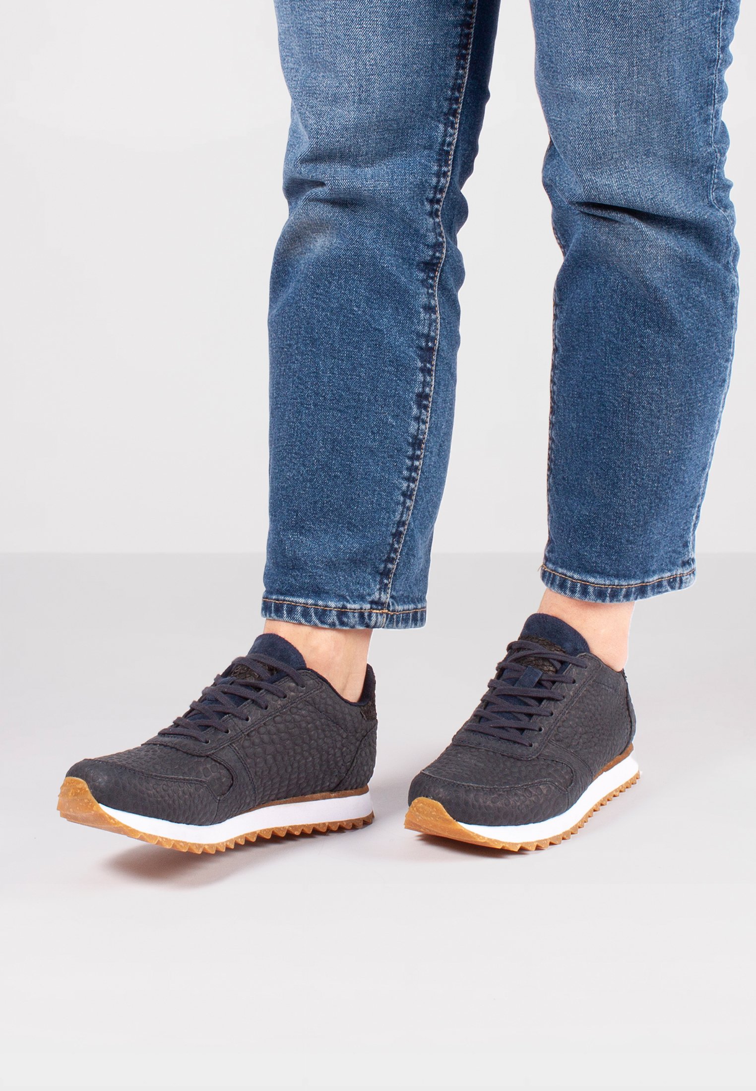 Woden YDUN CROCO II - Sneakers laag - blau/donkerblauw - Zalando.nl