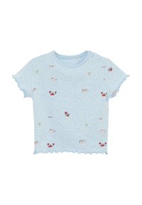 Blaues Baumwoll-T-Shirt mit einem wirbelnden Muster, das Zeitungsillustrationen von Krabben, Herzen und Katzen zeigt. Kurze Ärmel mit wellenförmigen, gezackten Rändern.