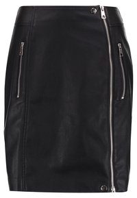 Mustat nahkaiset mini-hameet, joissa on hopeiset vetoketju-yksityiskohdat sivuilla ja napitus. Sileä pinta, tiukka malli.