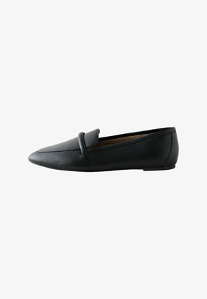 Next, Loaferit/pistokkaat - black