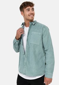 INDICODE JEANS THYGE - Camisa - meadow