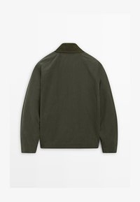 Non selezionato, mottled dark green