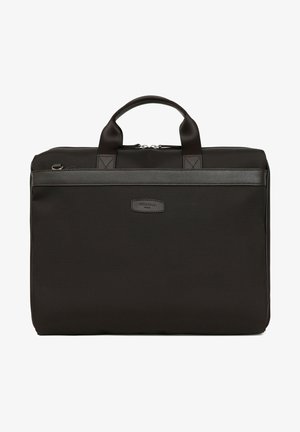 Zwarte laptoptas van textuur nylon met een glad leren accent. Voorzien van bovenhandvatten en een voorzak met ritssluiting voor opslag.