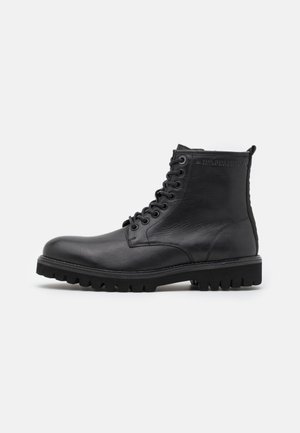 TRUCKER BOOT - Schnürstiefelette - black