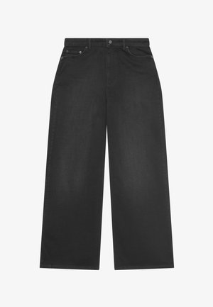 Schwarze hochsitze, weite Jeans mit Gürtelschlaufen, vorderem Knopf, Reißverschluss und Fünf-Taschen-Design auf weißem Hintergrund.