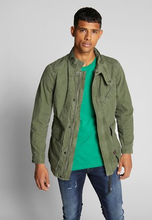 BACK POCKET FIELD - Summer jacket - wild rovic