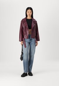 Noisy May NMESTA PAULINA BIKER JACKET - Jacka i konstläder - windsor wine