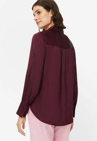 BRAX STYLE VIC - Button-down blouse - berry