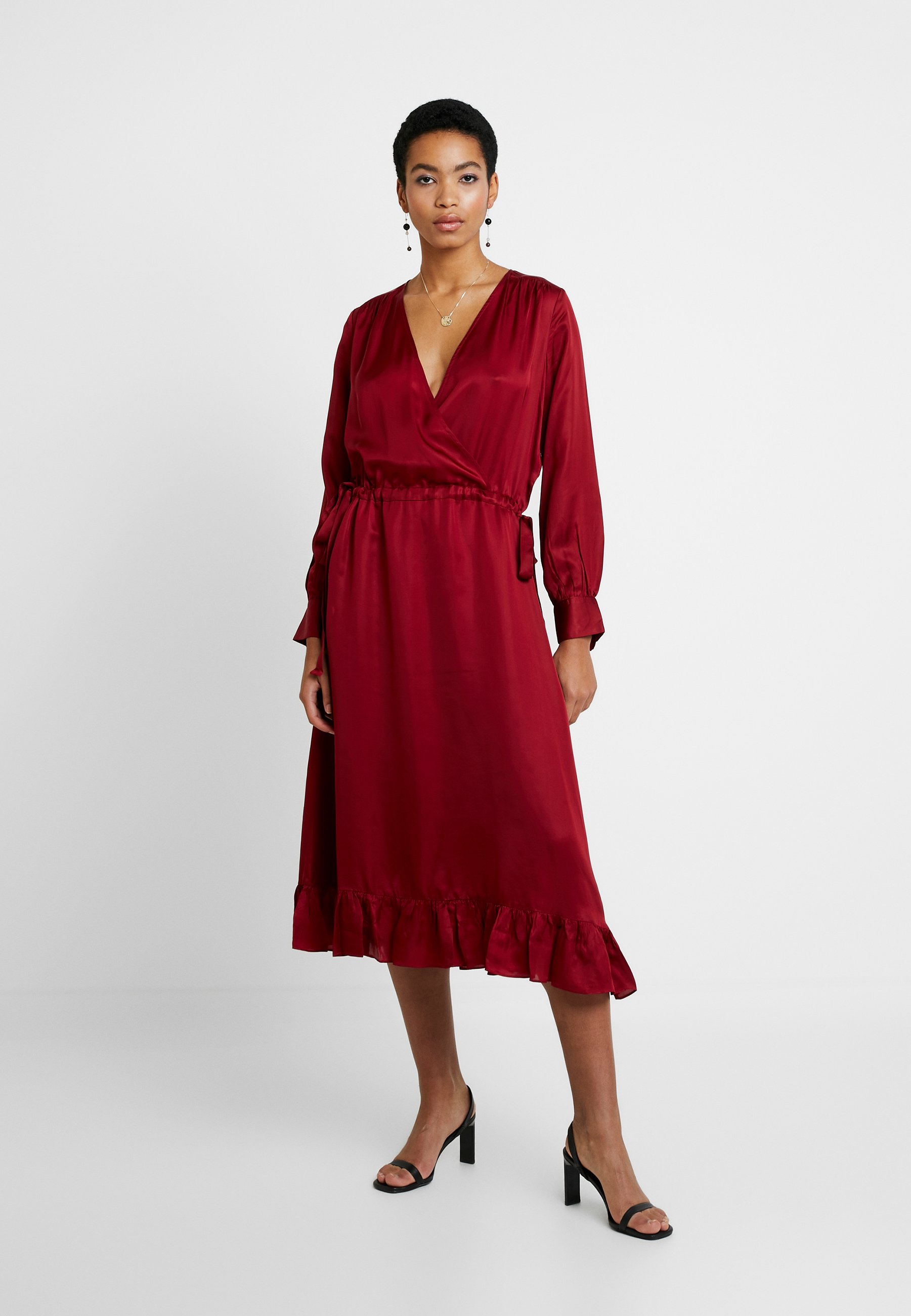 Mos Mosh CHITA DRESS Cocktailklänning redröd Zalando.se Mos Mosh CHITA DRESS Cocktailklänning redröd Zalando.se