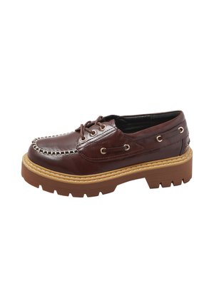 CHUNKY IN EXTRA WIDE FIT - Boat shoes - brown