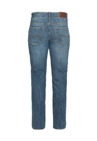 Męskie dżinsy o prostych nogawkach, średni odcień niebieskiego, wytrzymały materiał denim, pięć kieszeni, brązowa skórzana naszywka na pasku, kontrastowe przeszycia.