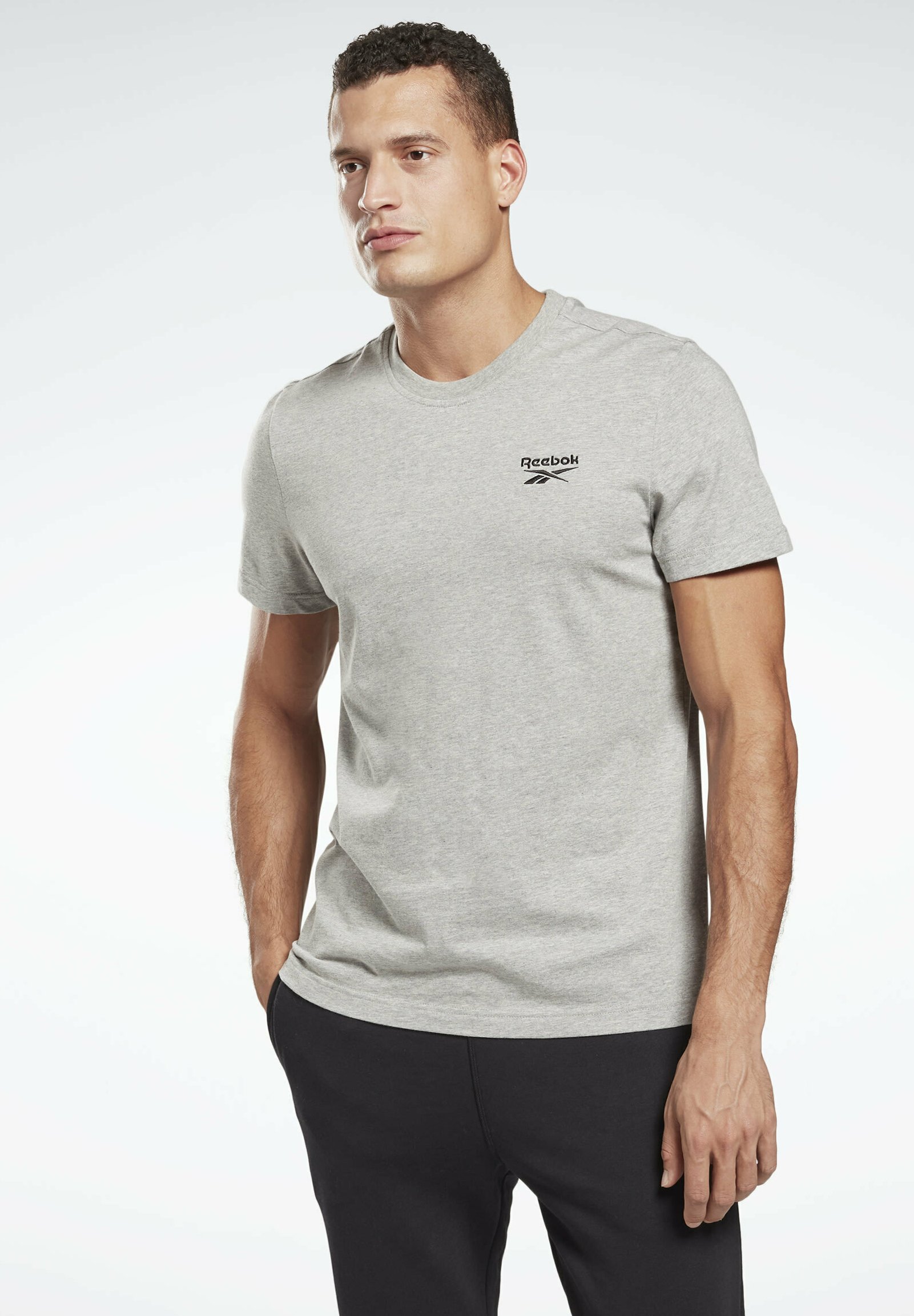 zalando reebok t shirt Off 66% - www.loverethymno.com