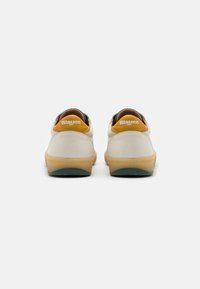 Blauer MURRAY - Tenisice - white/green/yellow