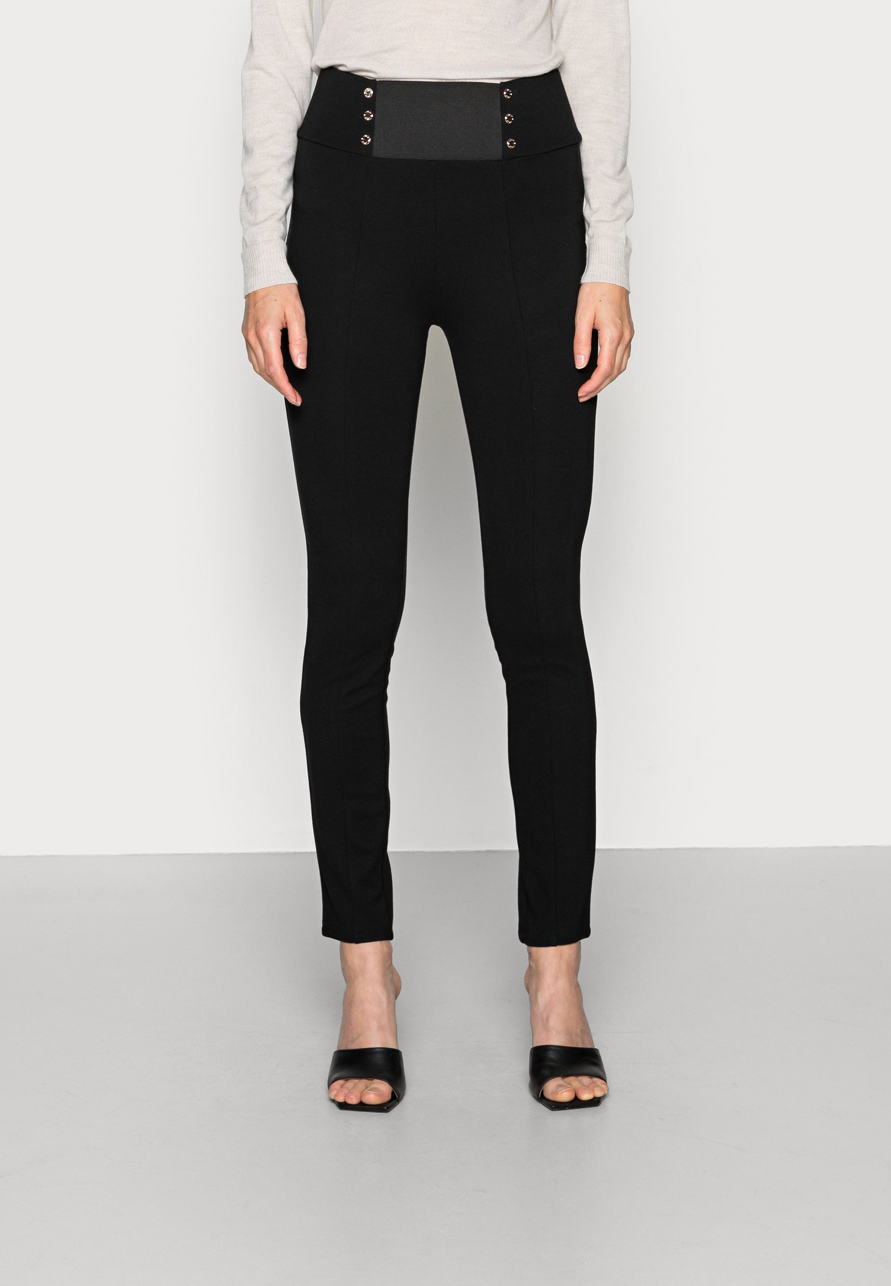 zalando sandali punta chiusa