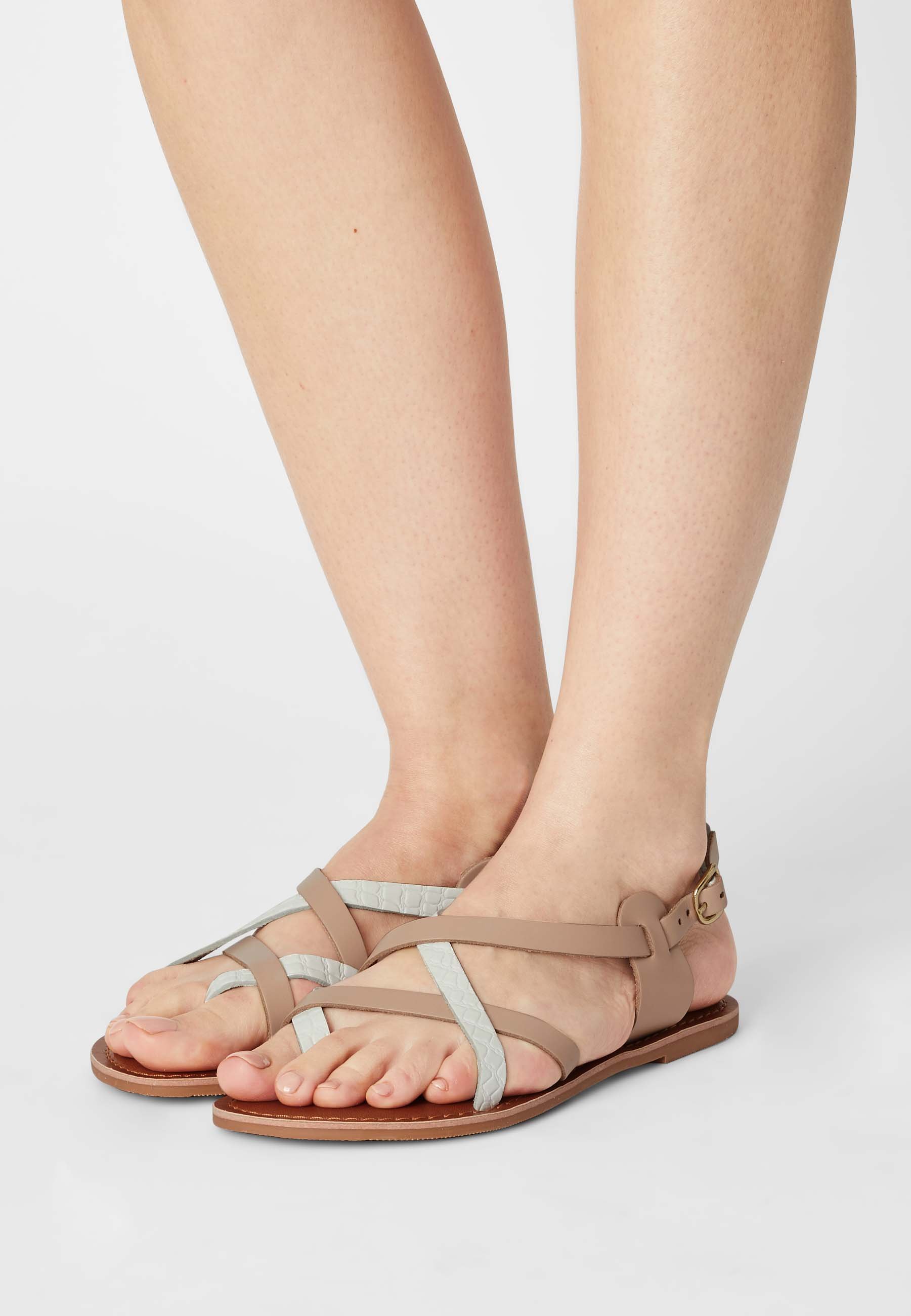 dorothy perkins flip flops