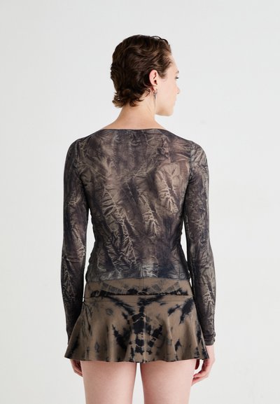 Jaded London OPHIDIAN DEVORE BACKLESS MINI DRESS - Jerseykjole - brown/brun  - Zalando.no