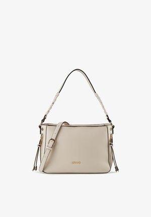 Bolso de cuero color crema con asa torcida, correa ajustable para el hombro, cremalleras laterales con borlas y logo dorado "LIU JO" en el frente.