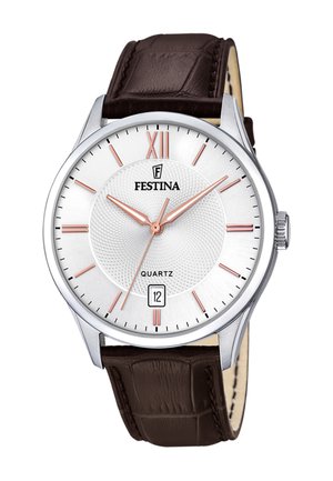 Montre à quartz de Festina avec un cadran argenté, des accents en or rose, des index noirs et un bracelet en cuir marron au motif crocodile.