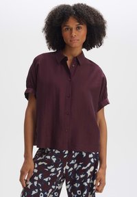 OPUS KURZARM FUJONA - Button-down blouse - amarena