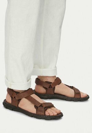 Lasocki, LASOCKI MEN'S SANDALS BROWN - Trekkingsandale - brown