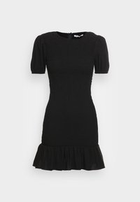 Vestido preto com decote redondo, mangas curtas bufantes, tecido texturizado e bainha com babados. Fecho de zíper nas costas.