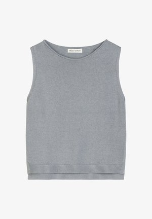 Mouwloze top van lichtgrijs gebreid stof, ronde hals, geribbelde zoom en een gladde textuur. Label leest "Marc O'Polo."