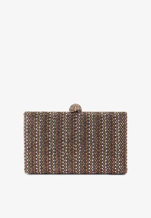 Clutch da sera rettangolare ricoperto di strass multicolori con una chiusura decorativa tono oro rosa sulla parte superiore.