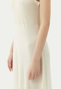 GOBI Cashmere LEICHTES  - Maxiklänning - white