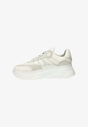 Casual sneakers in light gray and white, made of leather and suede, featuring a thick sole and lace-up design with textured accents.