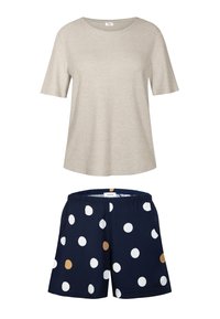 Jasnoszary krótki rękaw z okrągłym dekoltem; połączony z ciemnoniebieskimi szortami z dużymi białymi i brązowymi kropkami.