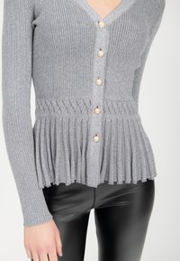 INFLUENCER Cardigan - grey